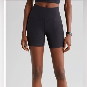 Zella Women's Black Workout/Bike Shorts XS